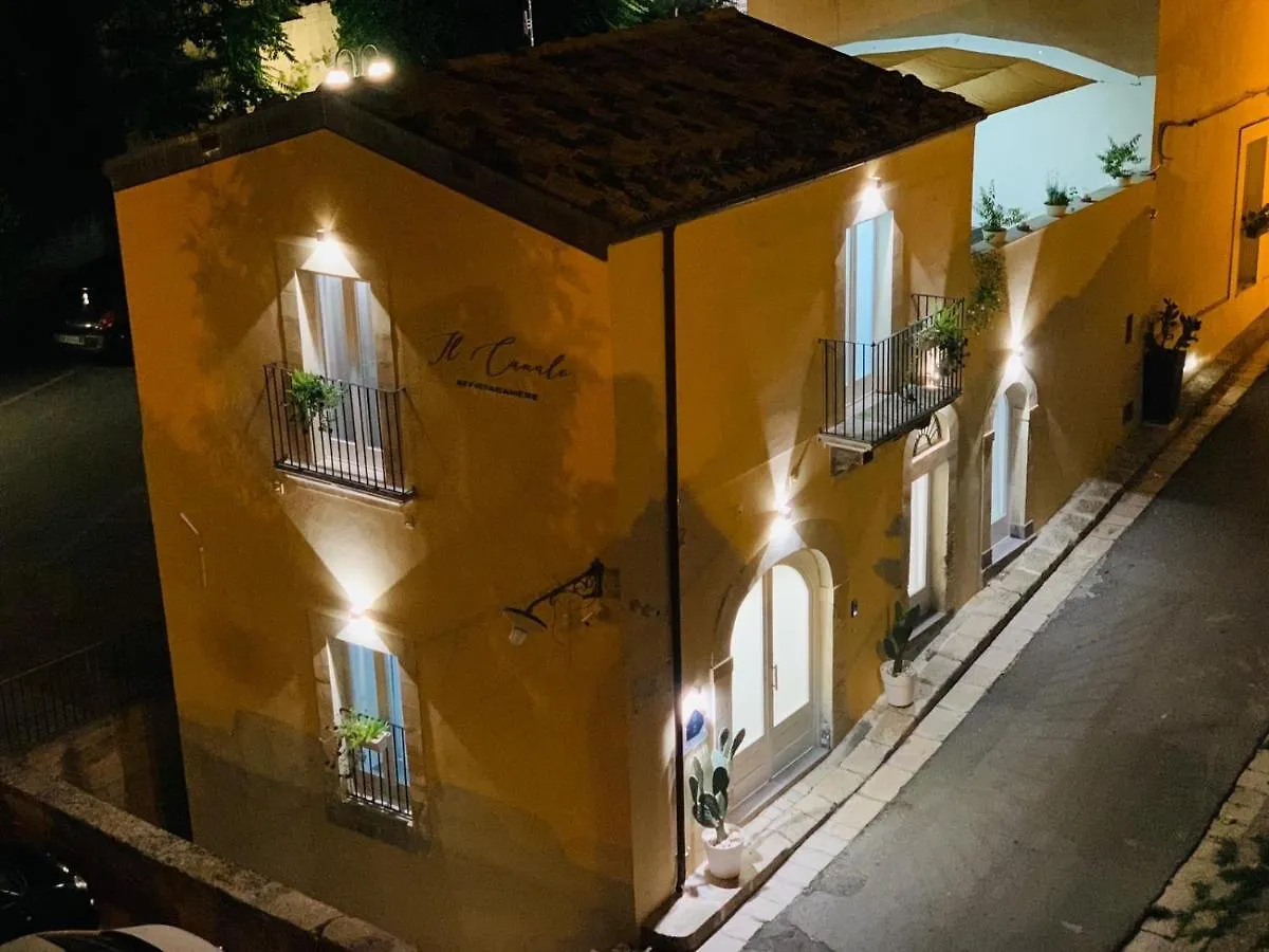 Il Canale Design House Ragusa 3*,