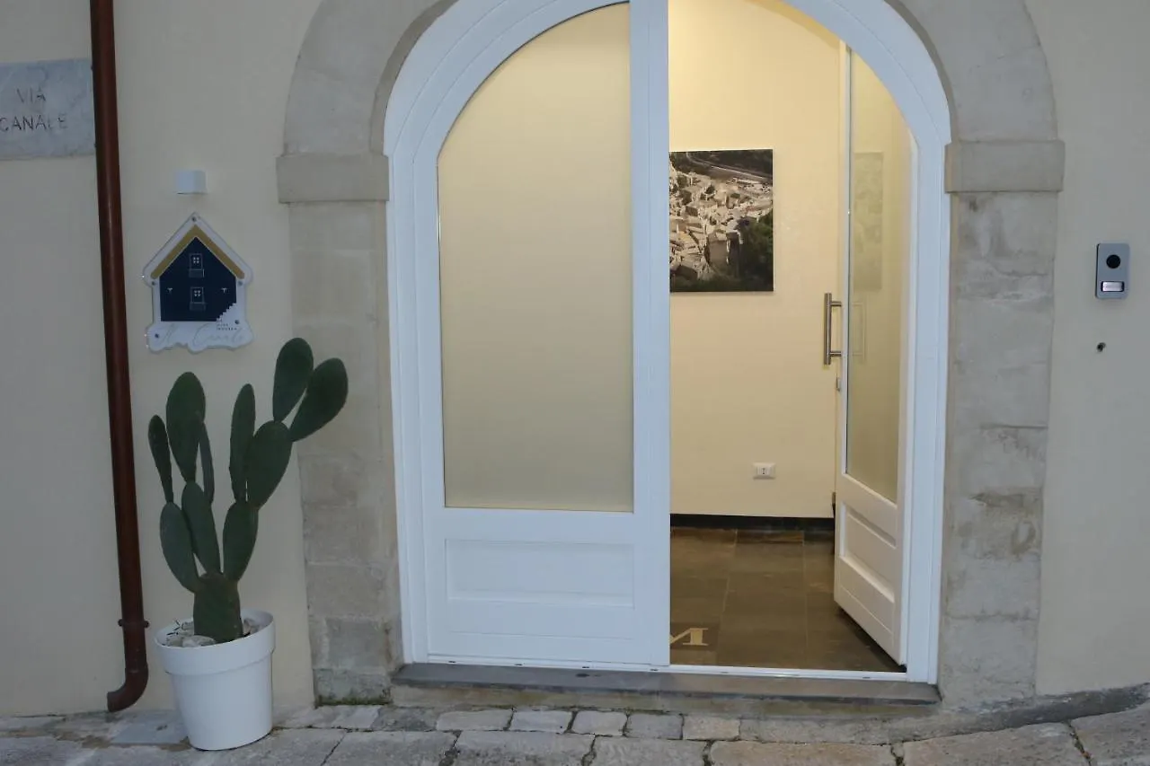Il Canale Design House Ragusa 3*,