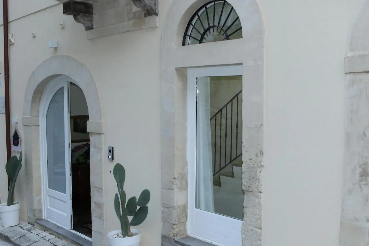*** Guest house Il Canale Design House Ragusa Italy